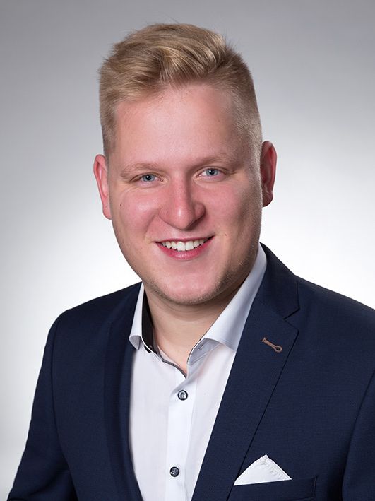 Simon Schemm Vertrieb SAP Business One Schweiz